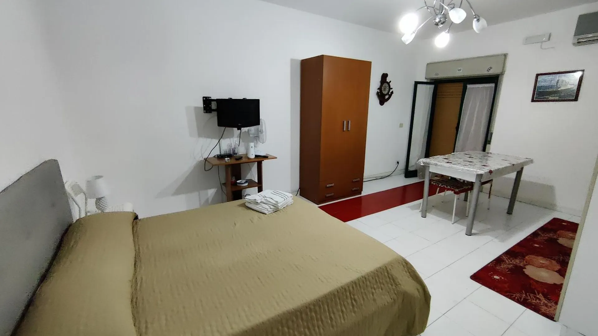 Casa Campus Daire Messina